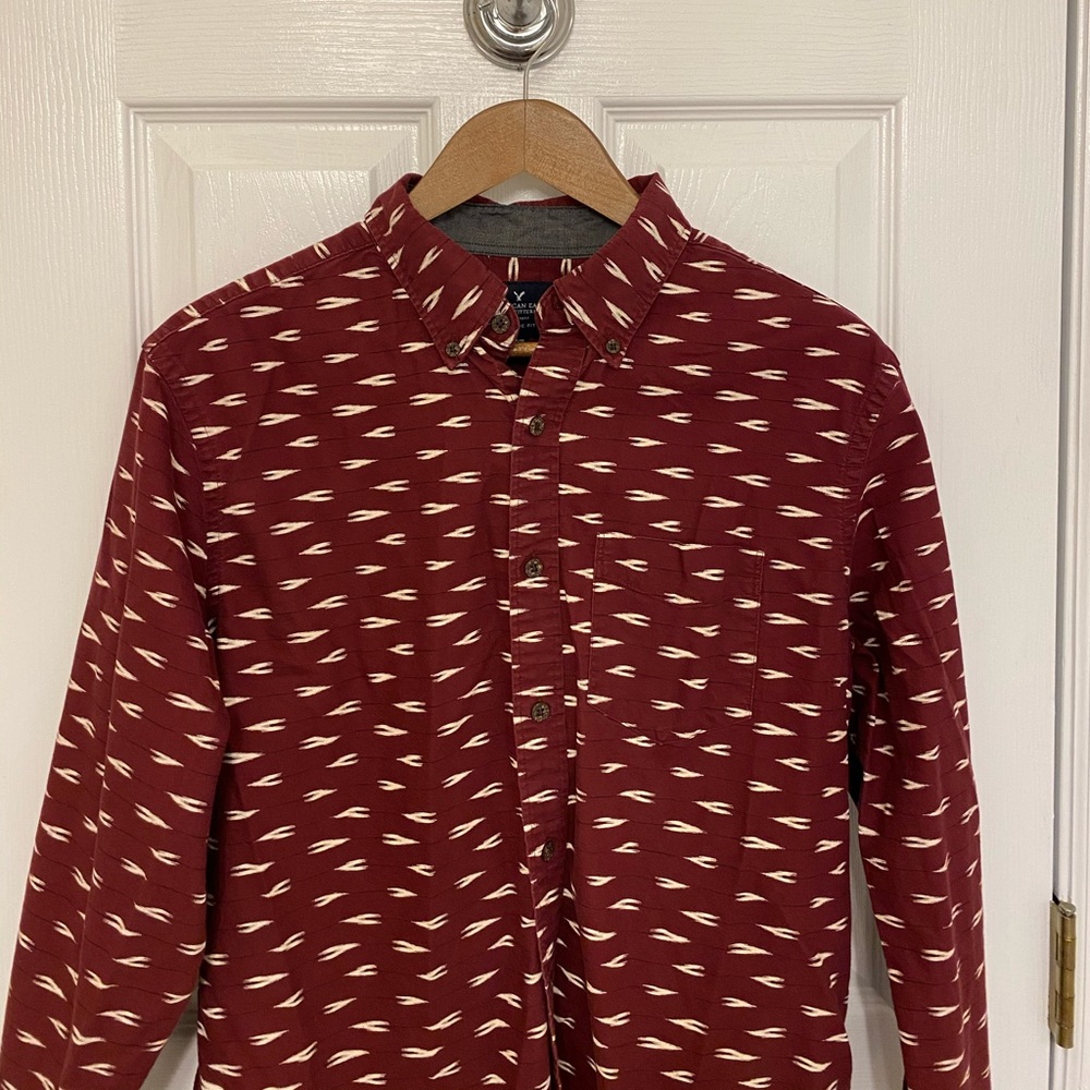 American Eagle Casual Button Down